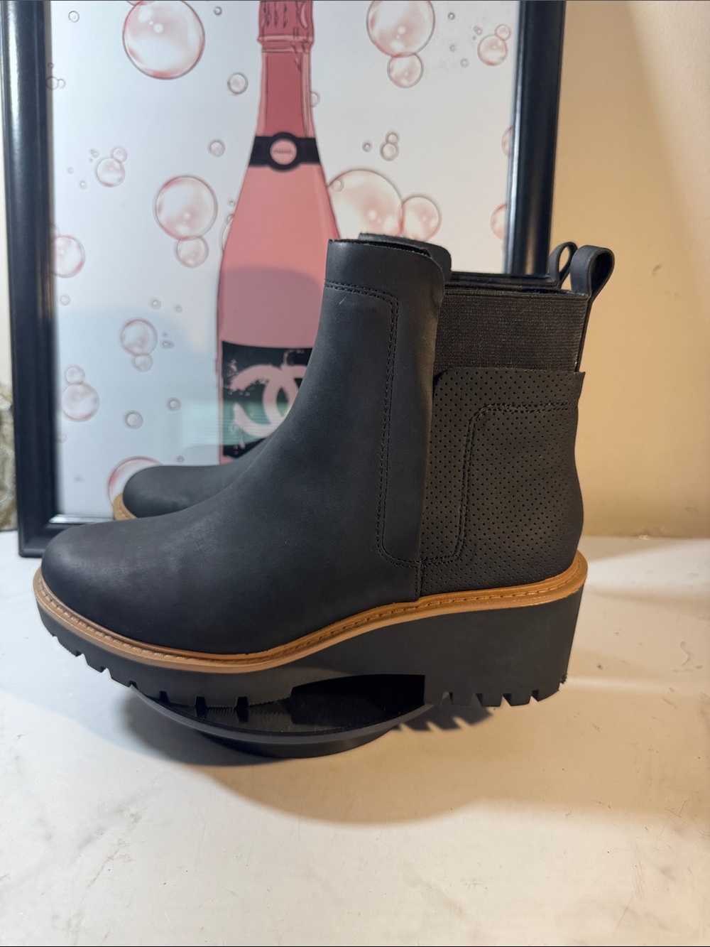 a.n.a Dorick Black Platform Chelsea Ankle Boots - Women’s Size 8